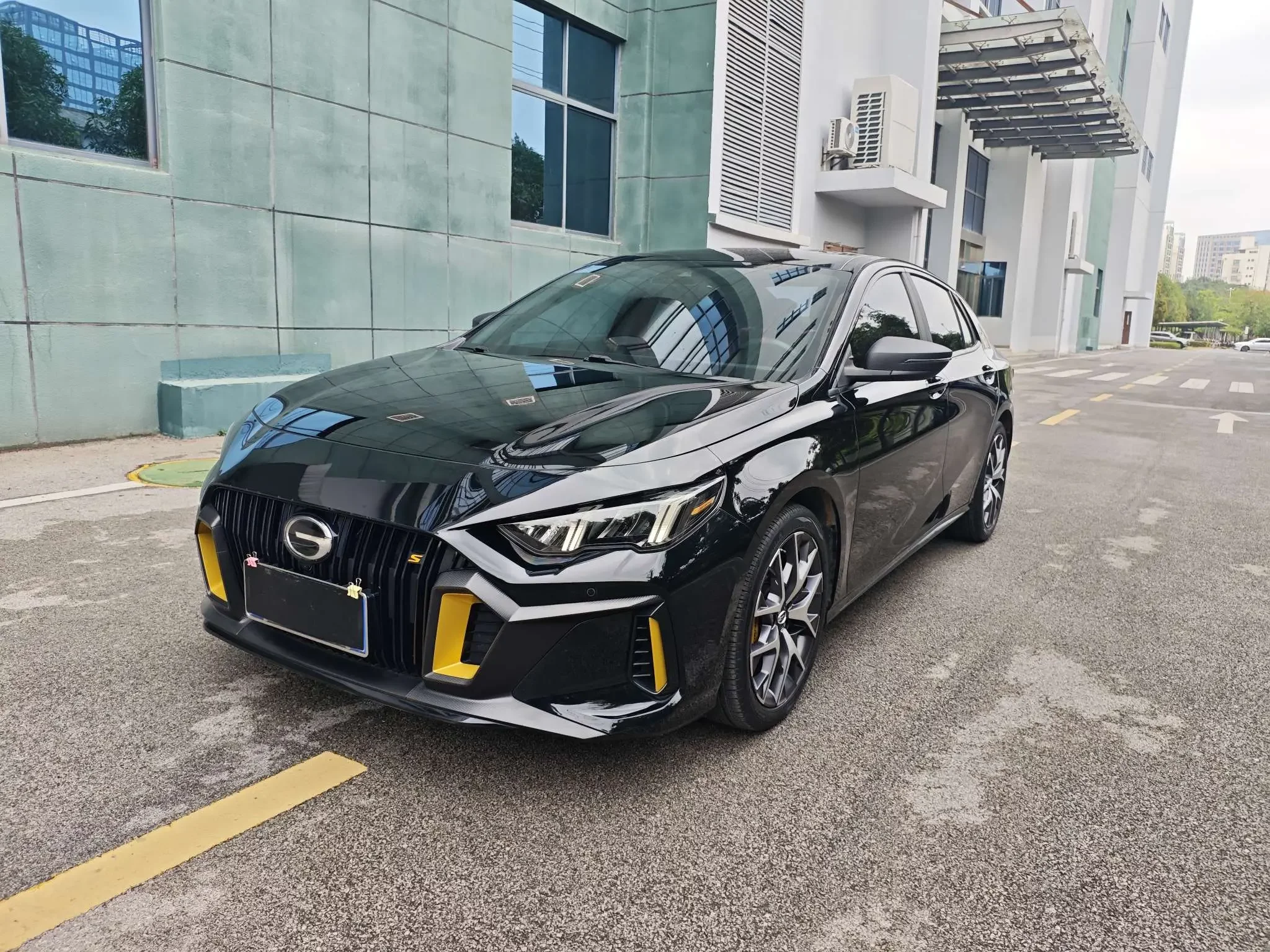 GAC Trumpchi Empow  из Китая