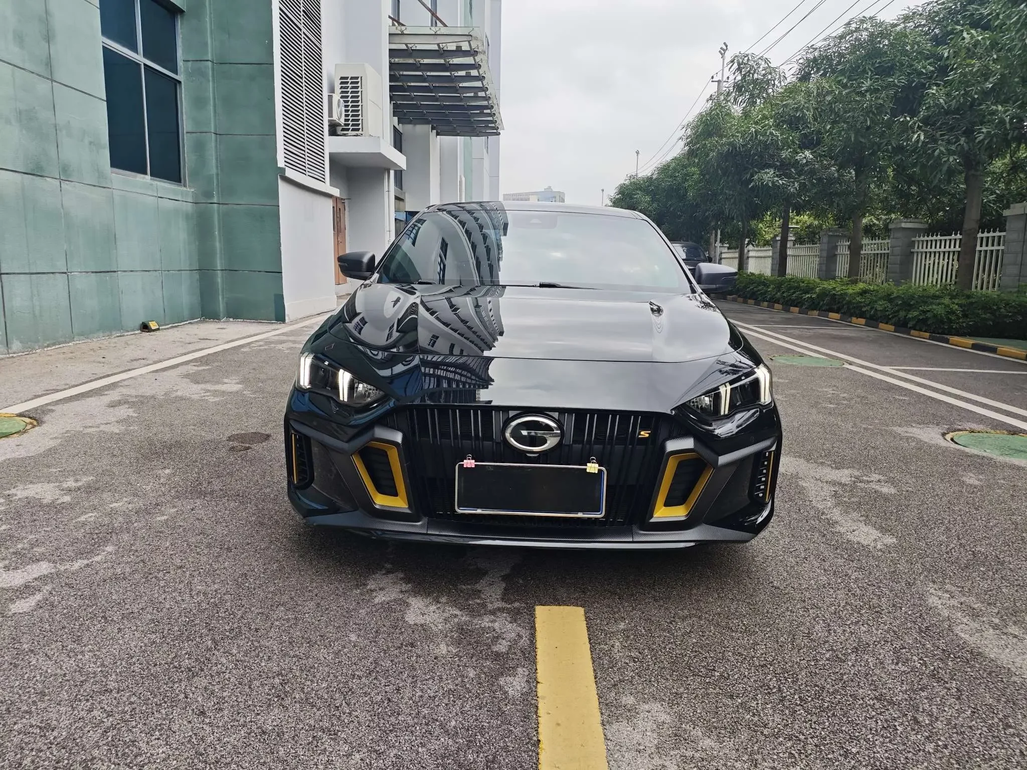 GAC Trumpchi Empow  из Китая