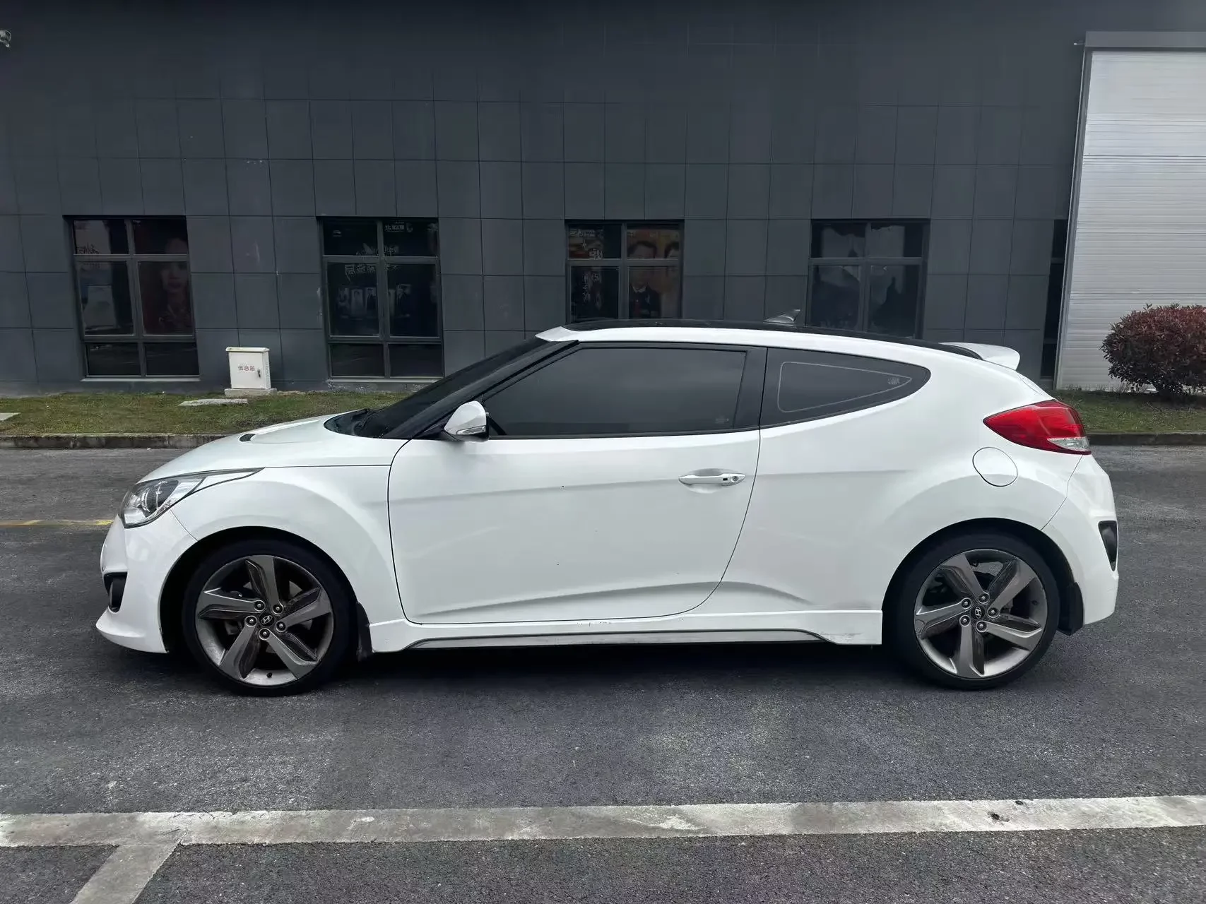 Hyundai Veloster