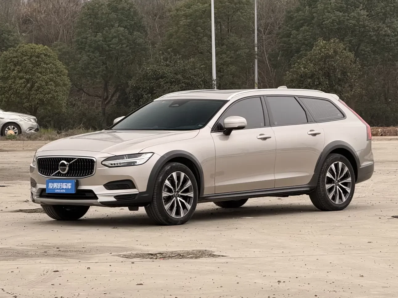 Volvo V90