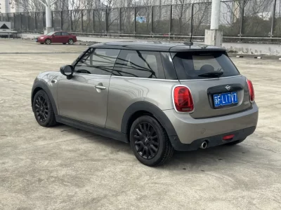 MINI 