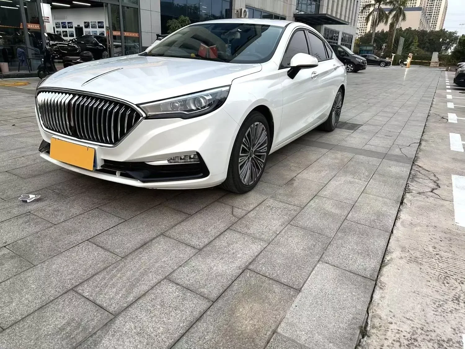 Hongqi H5 classic