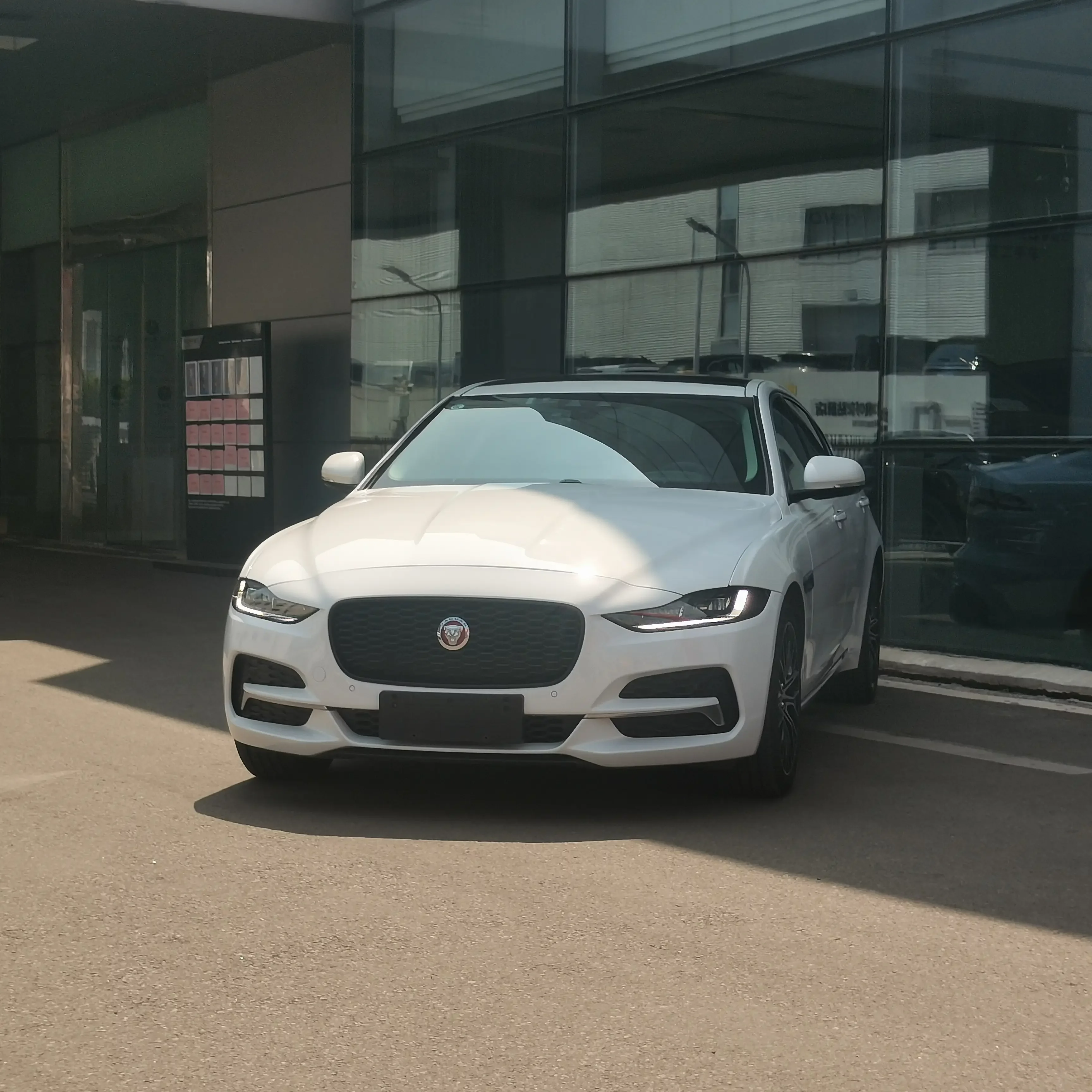 Jaguar XEL