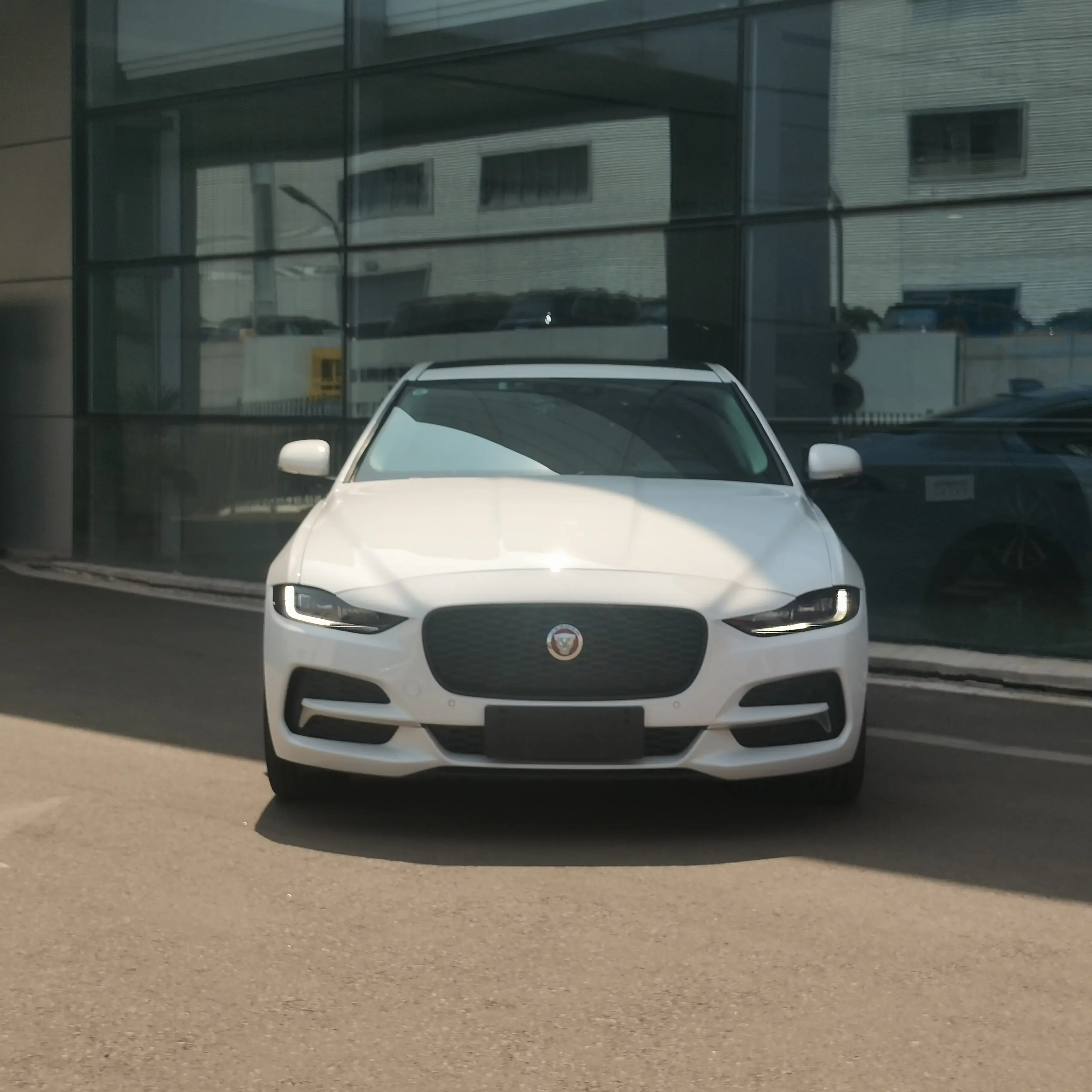 Jaguar XEL