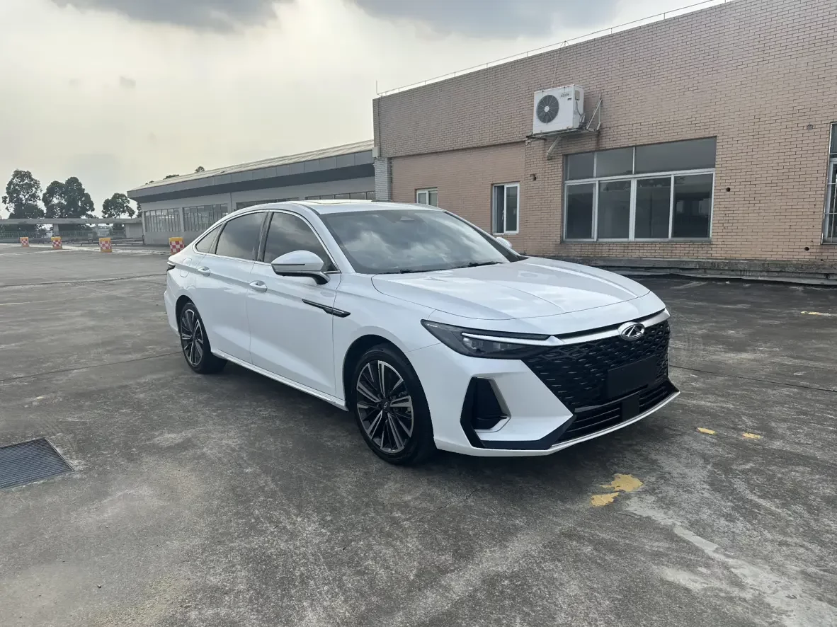 Chery Arrizo 8