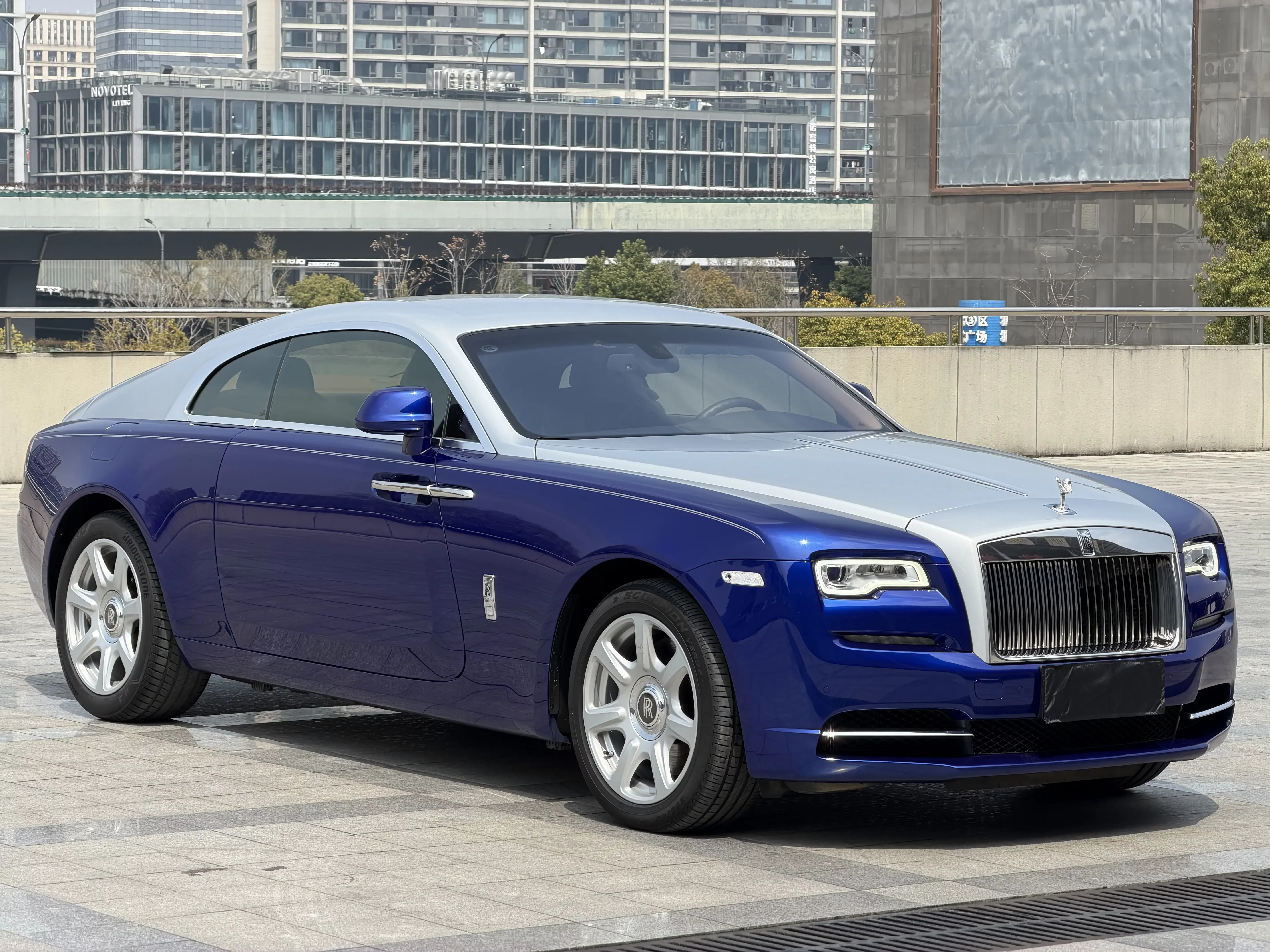 Rolls Royce Phantom