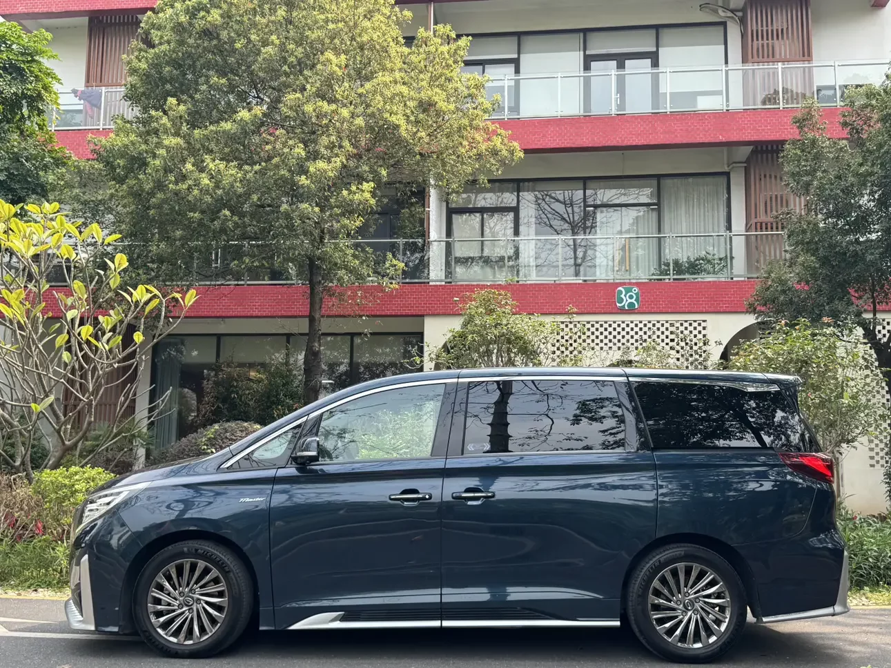 GAC Trumpchi M8