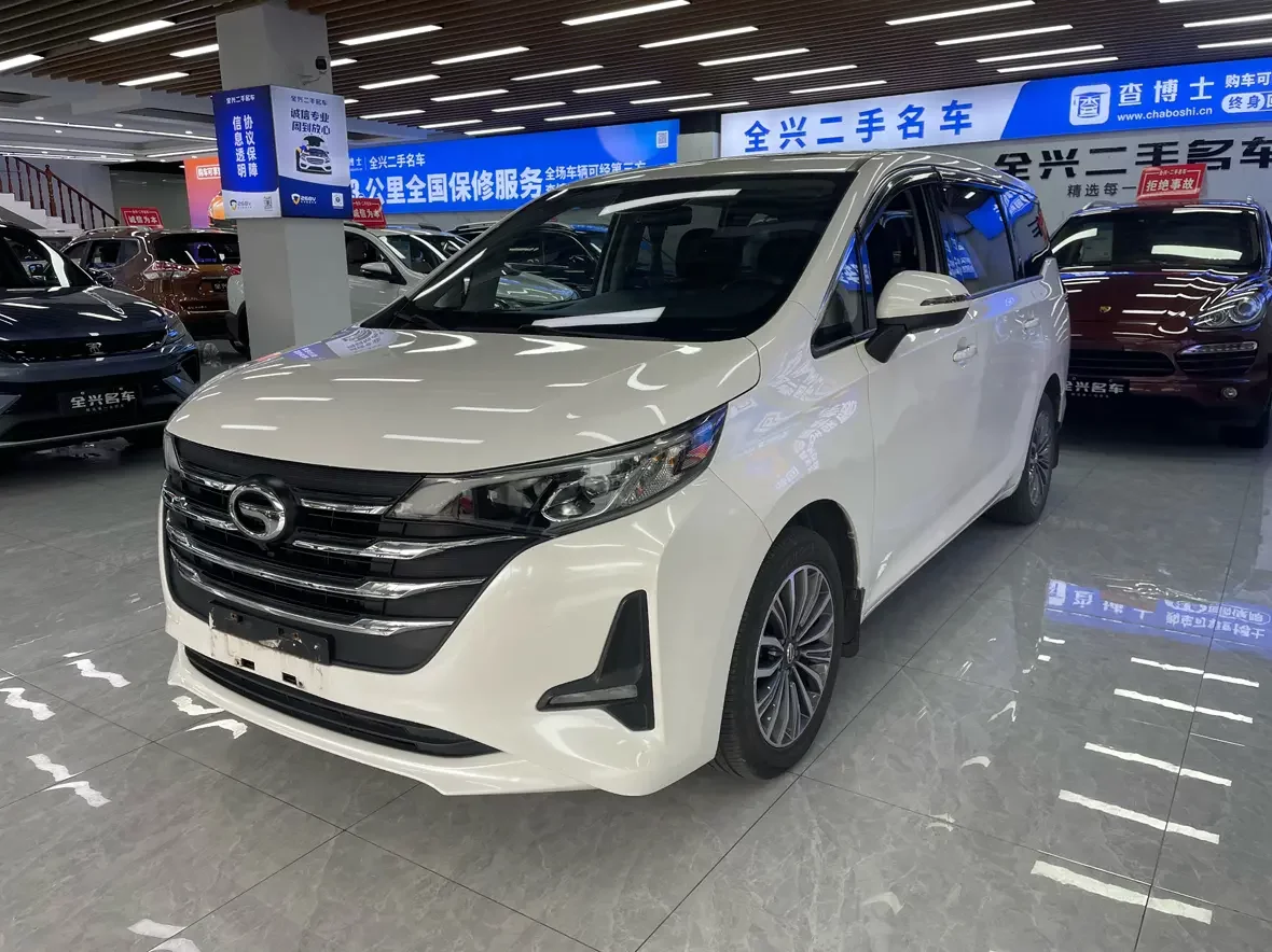 GAC Trumpchi M6  из Китая