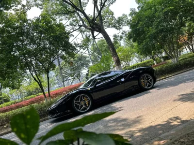 Ferrari F8