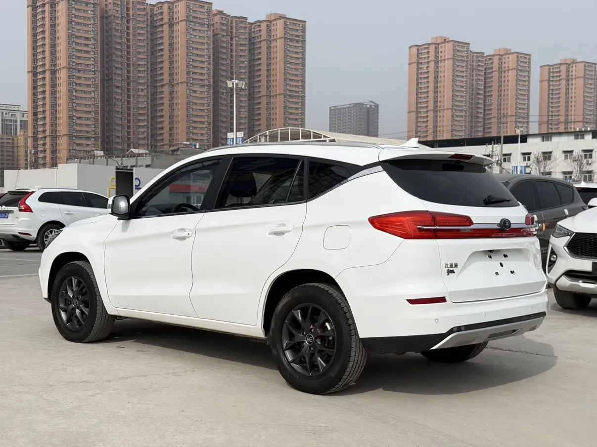 BYD Song