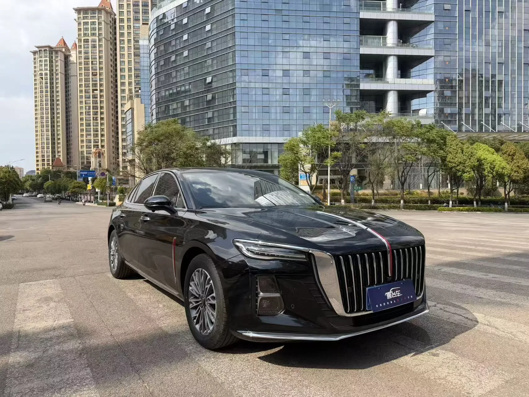 Hongqi H5