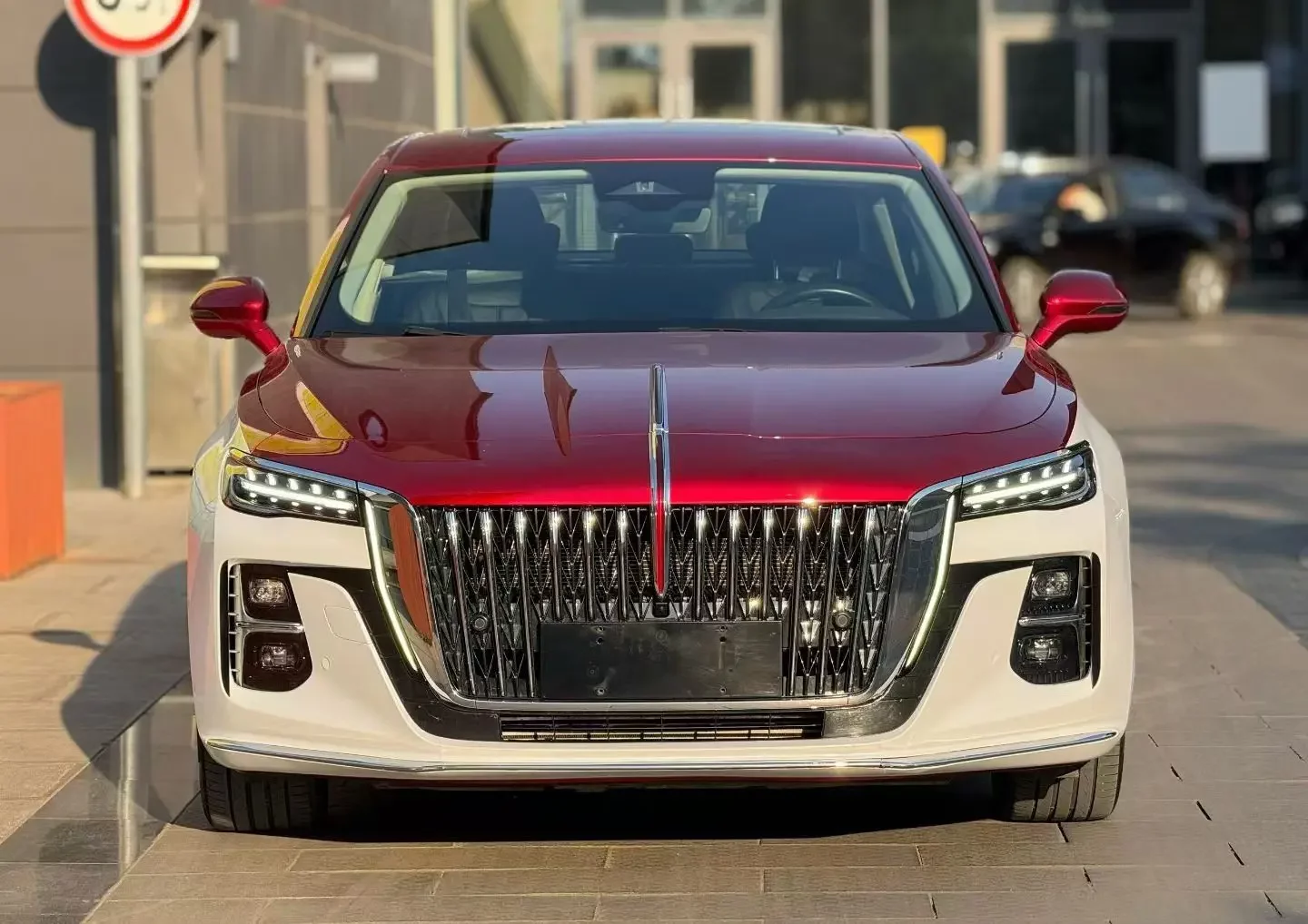 Hongqi H5