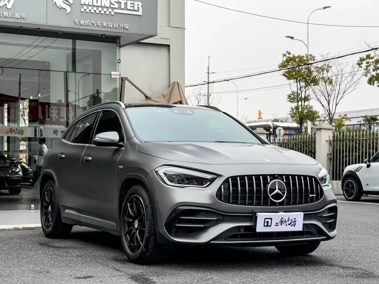 Mercedes-Benz GLA AMG
