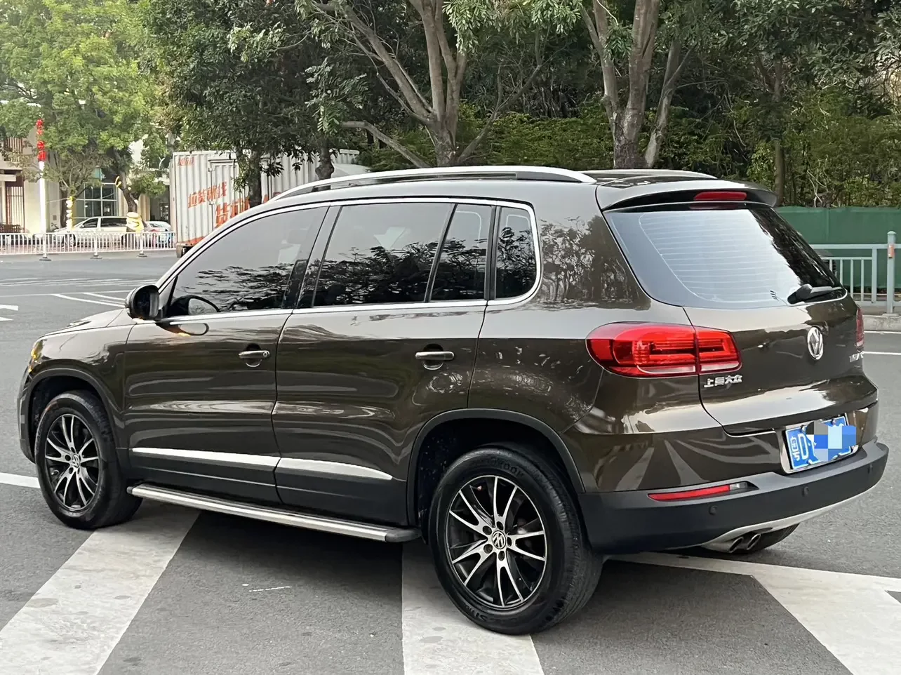 Volkswagen Tiguan (Tharu)
