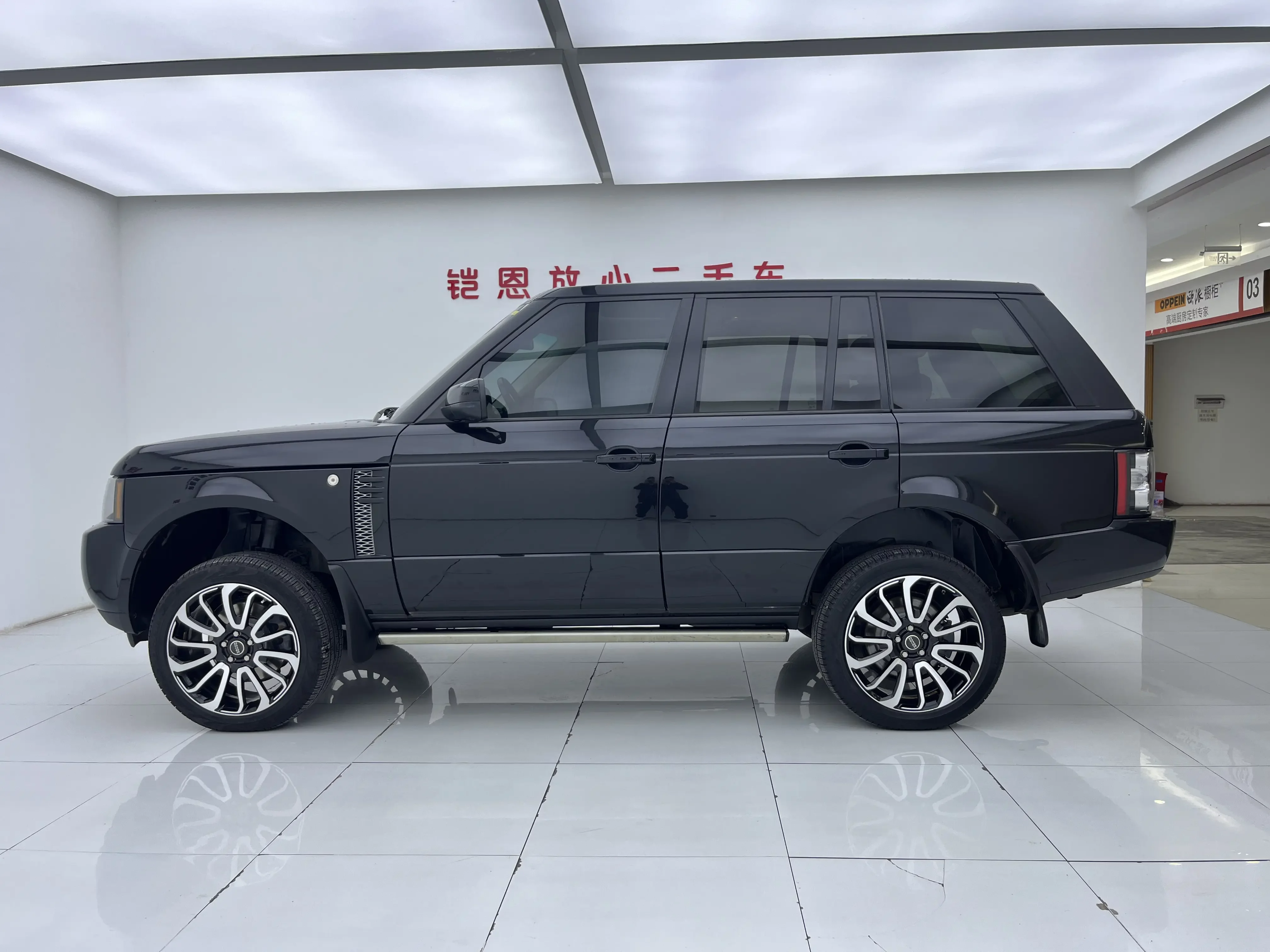 Land Rover range rover