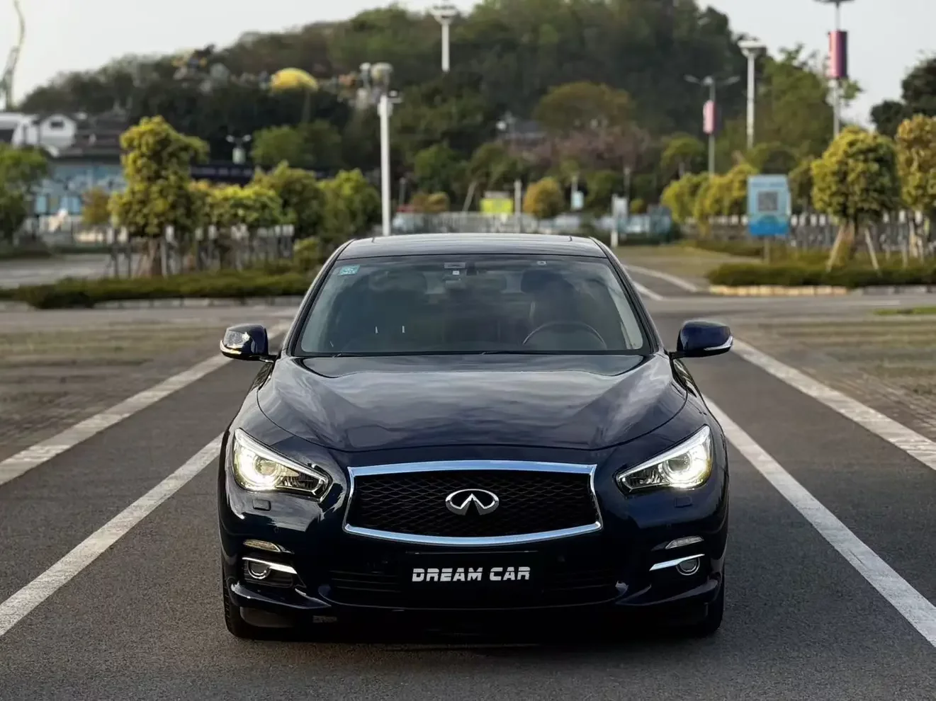 Infiniti Q50L