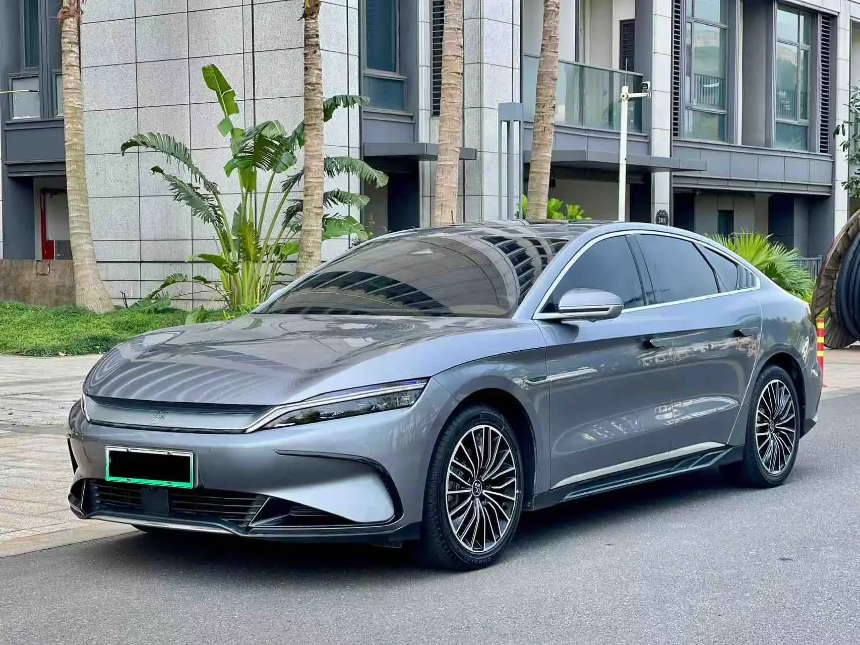 BYD Han EV