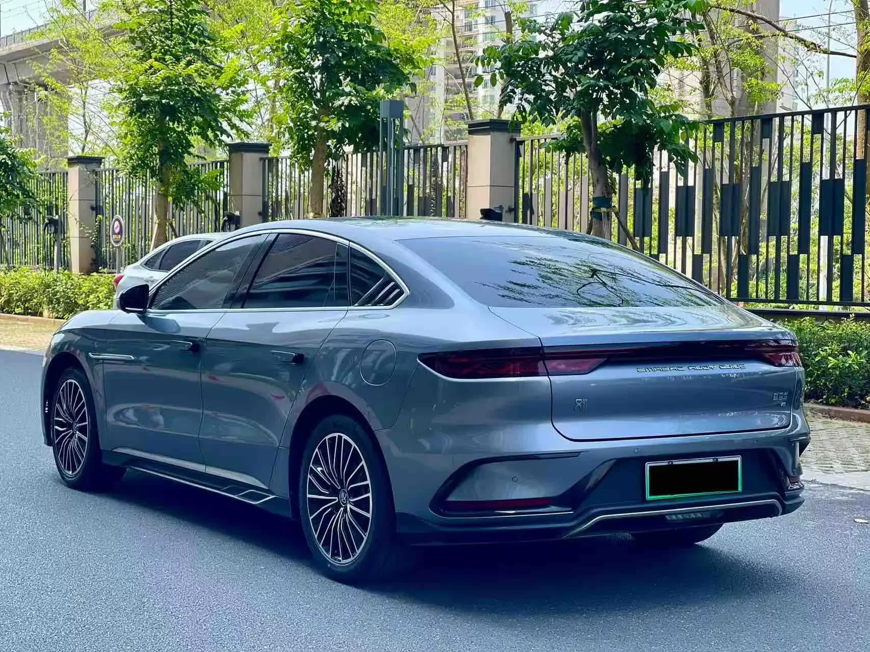 BYD Han EV