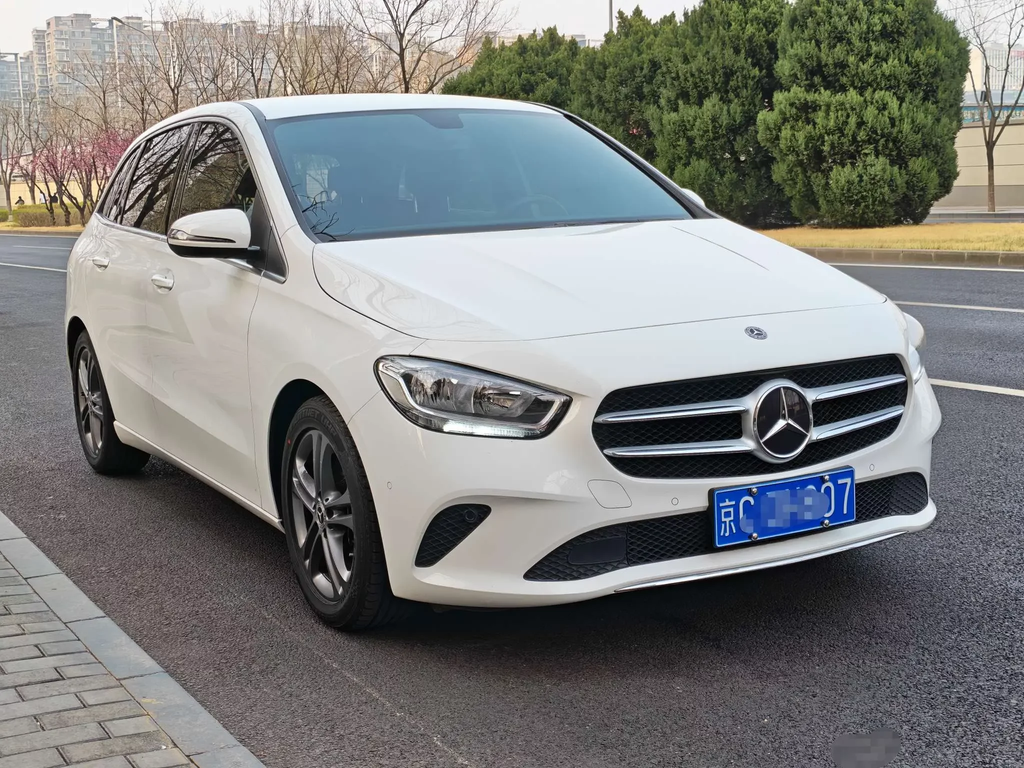 Mercedes-Benz B Class