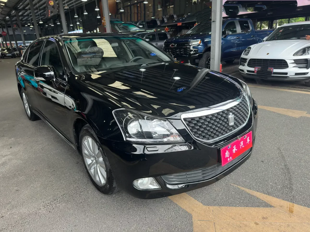 Toyota crown
