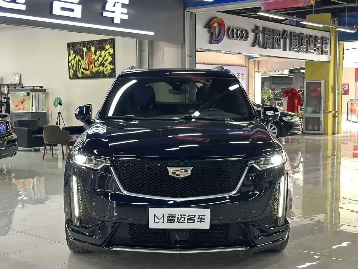 Cadillac XT6