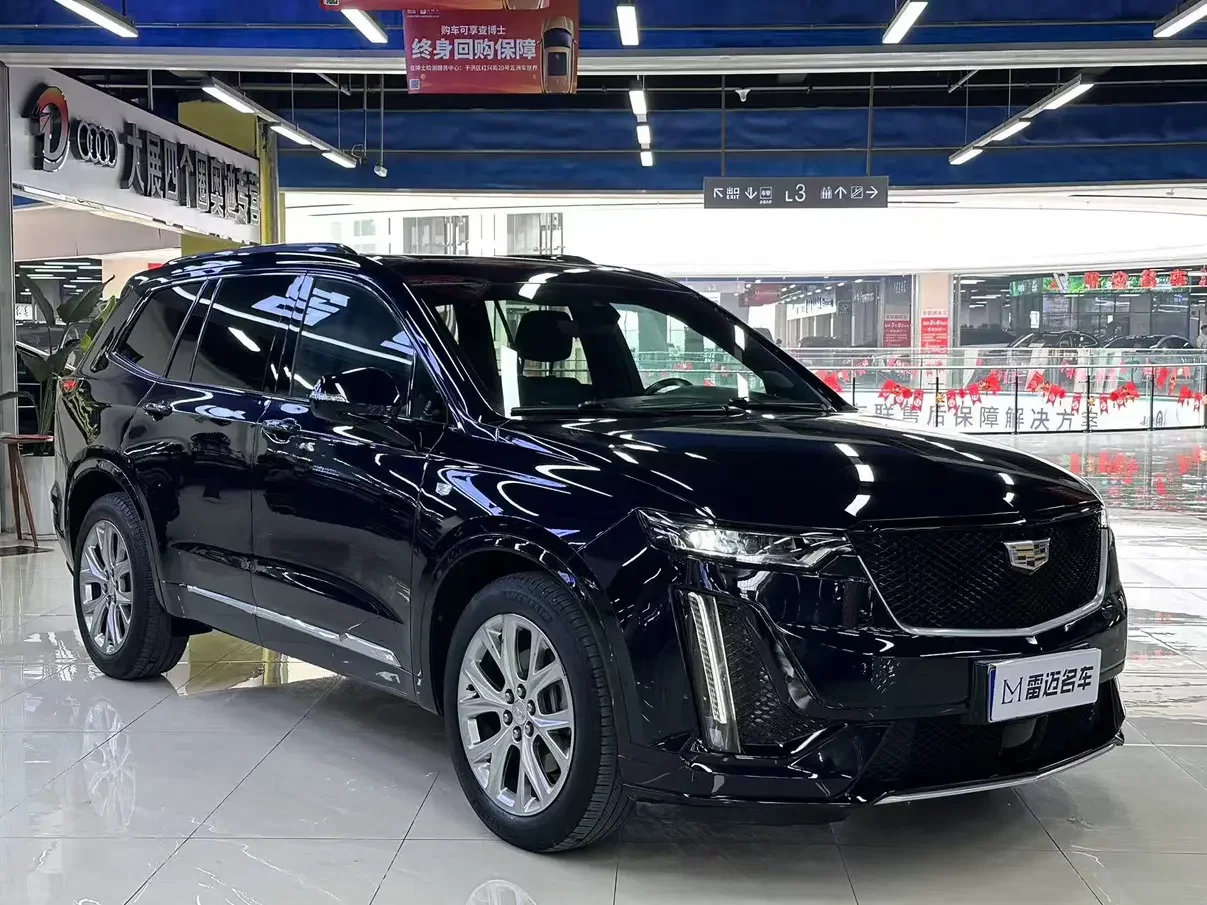 Cadillac XT6