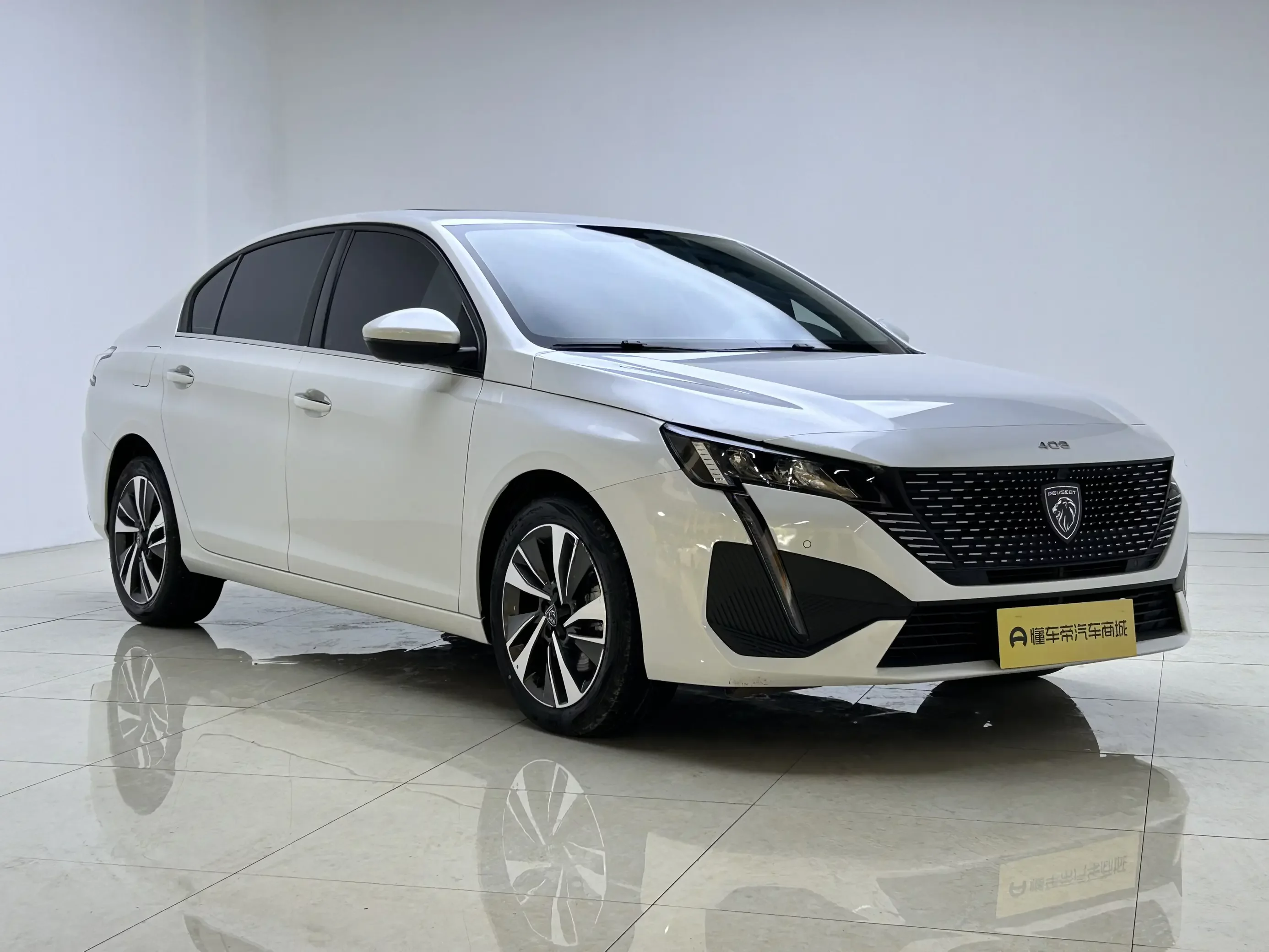 Peugeot 408