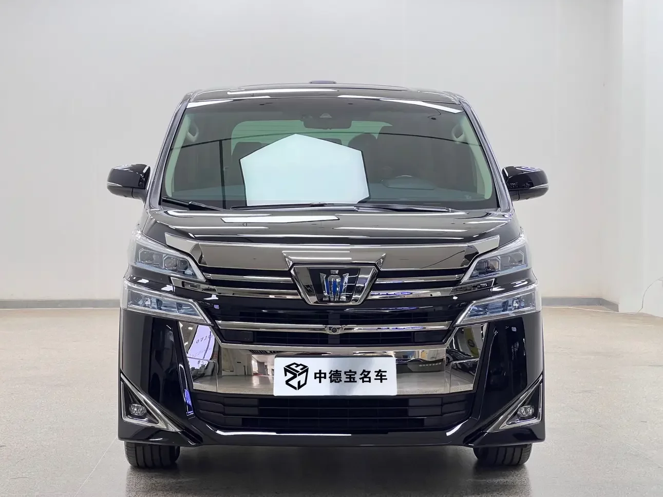 Toyota Crown Wellfire