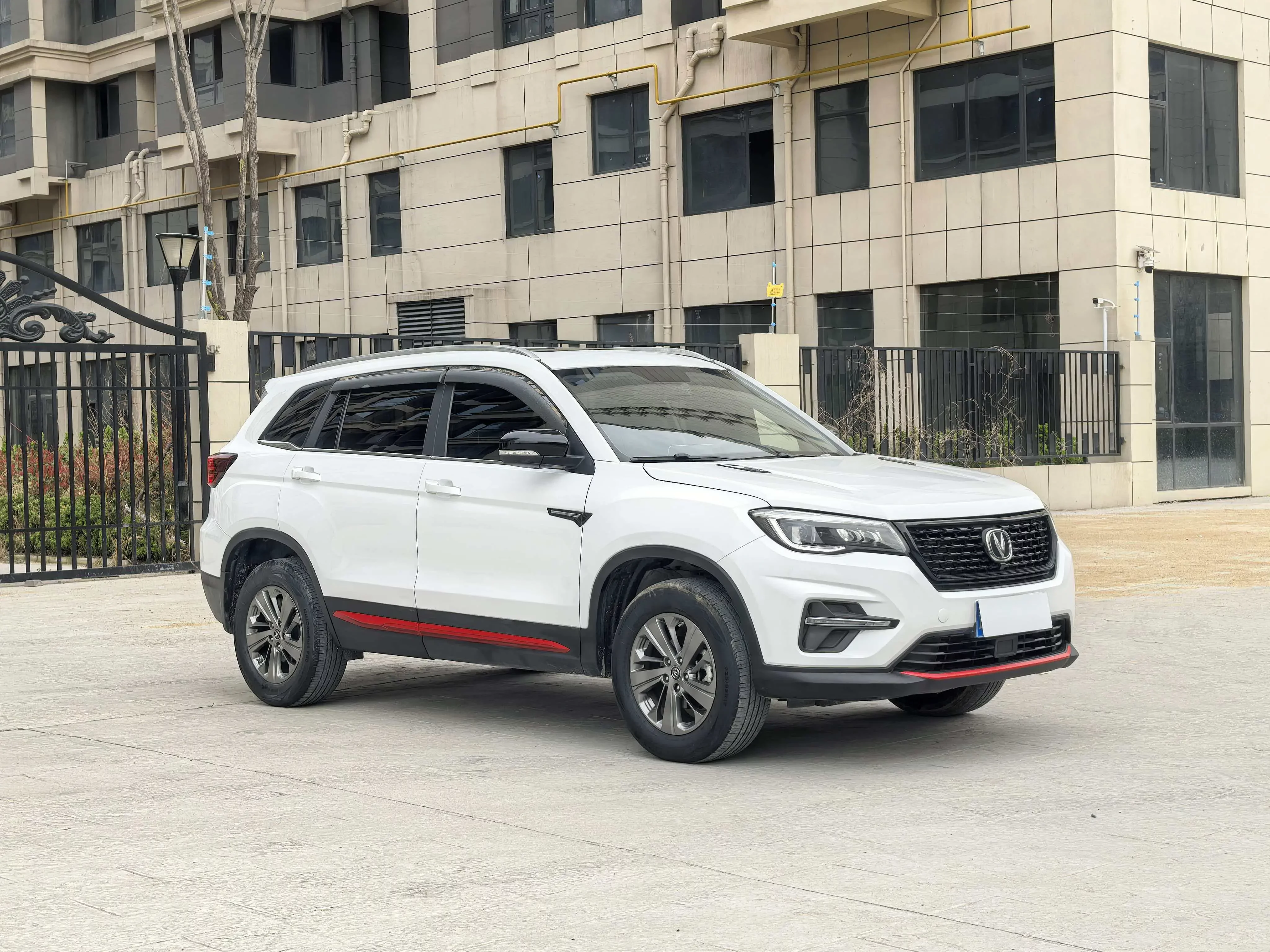 Changan CS75