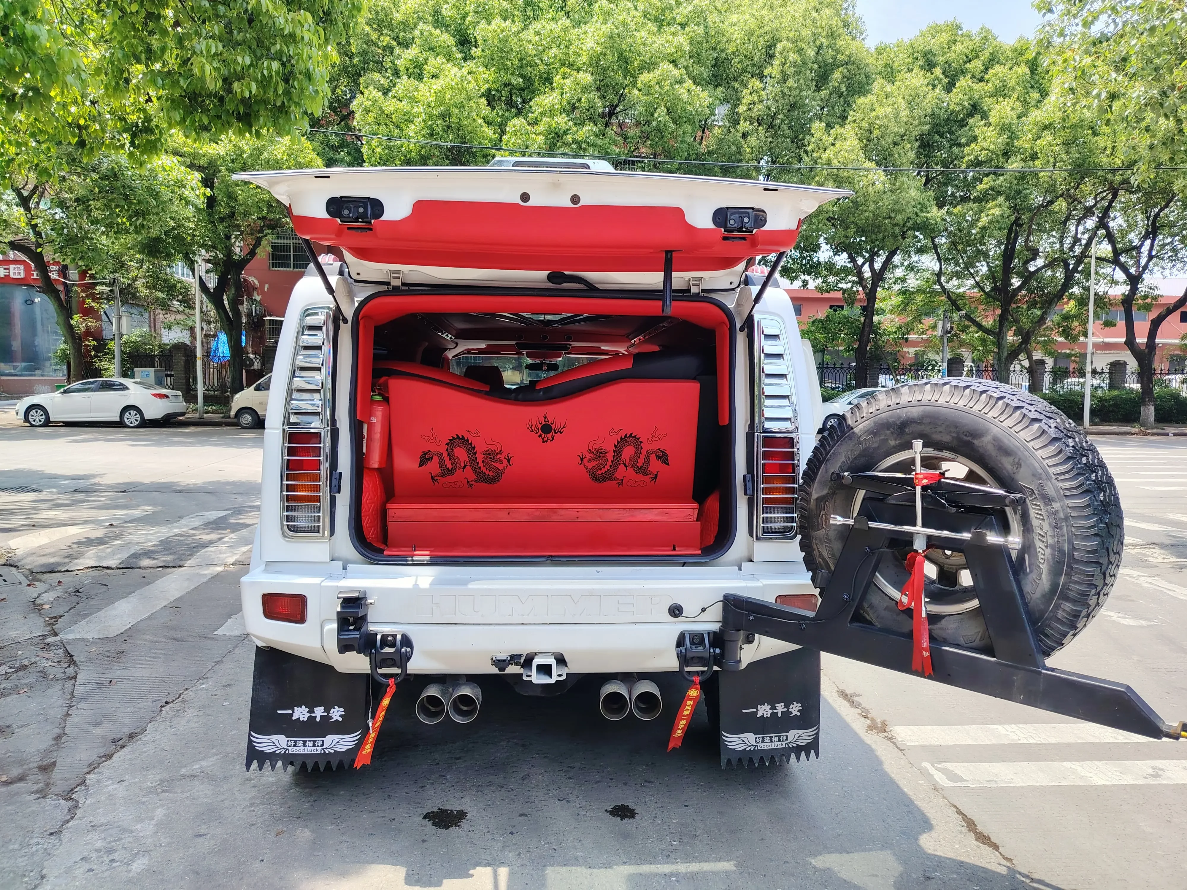 Hummer H2