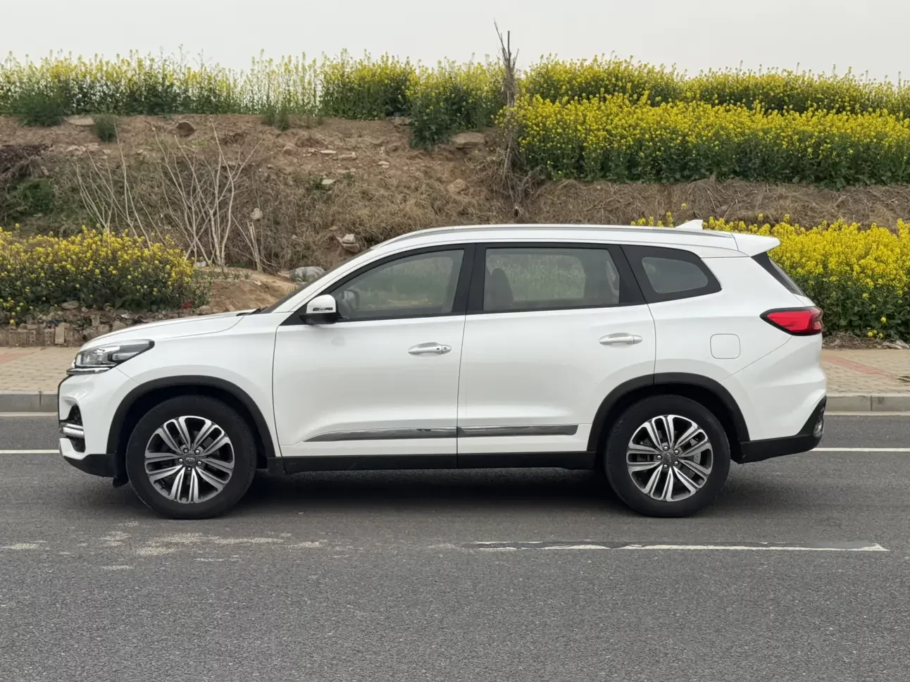 Chery Tiggo 8