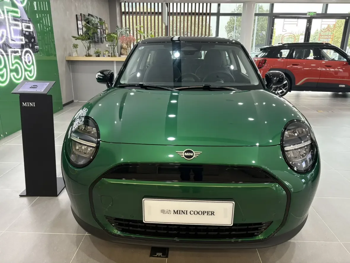 MINI ELECTRIC  COOPER