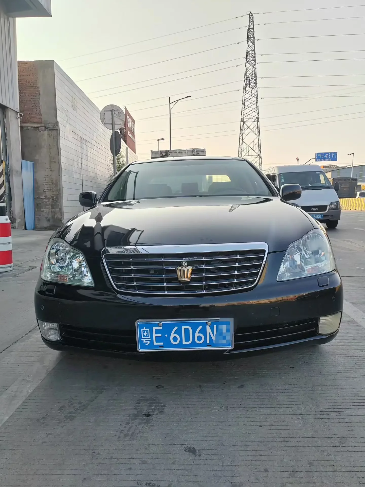Toyota crown