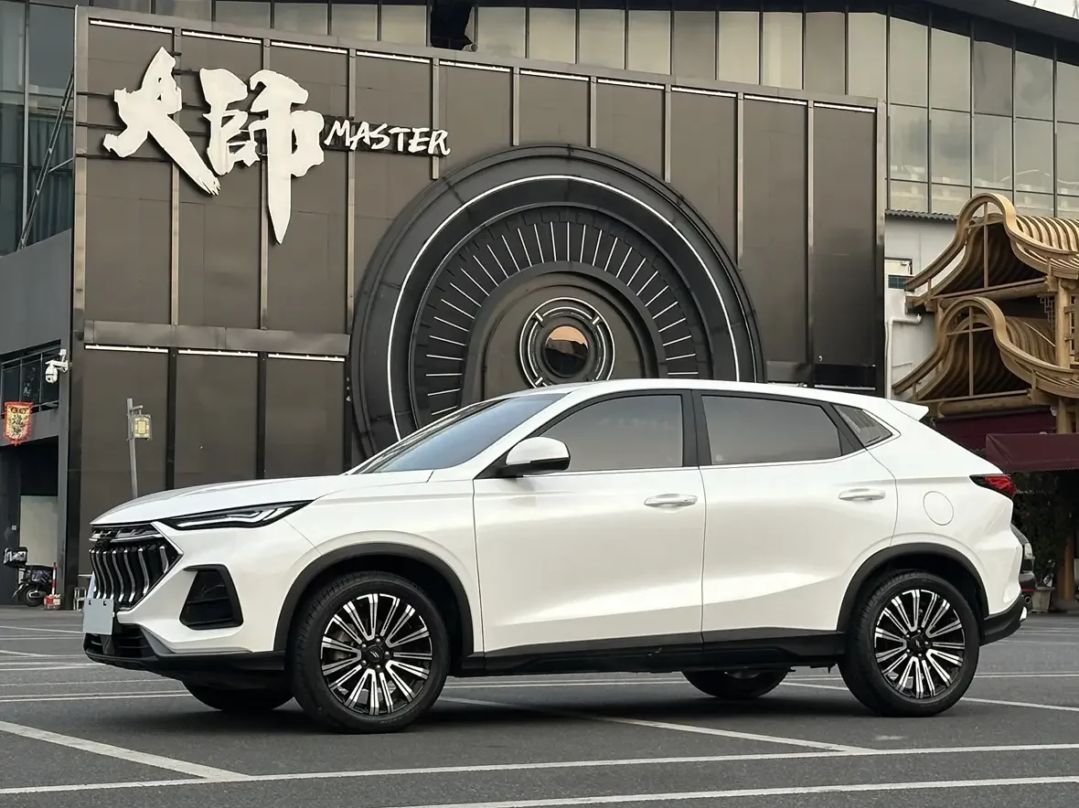 Oshan Changan Auchan X5