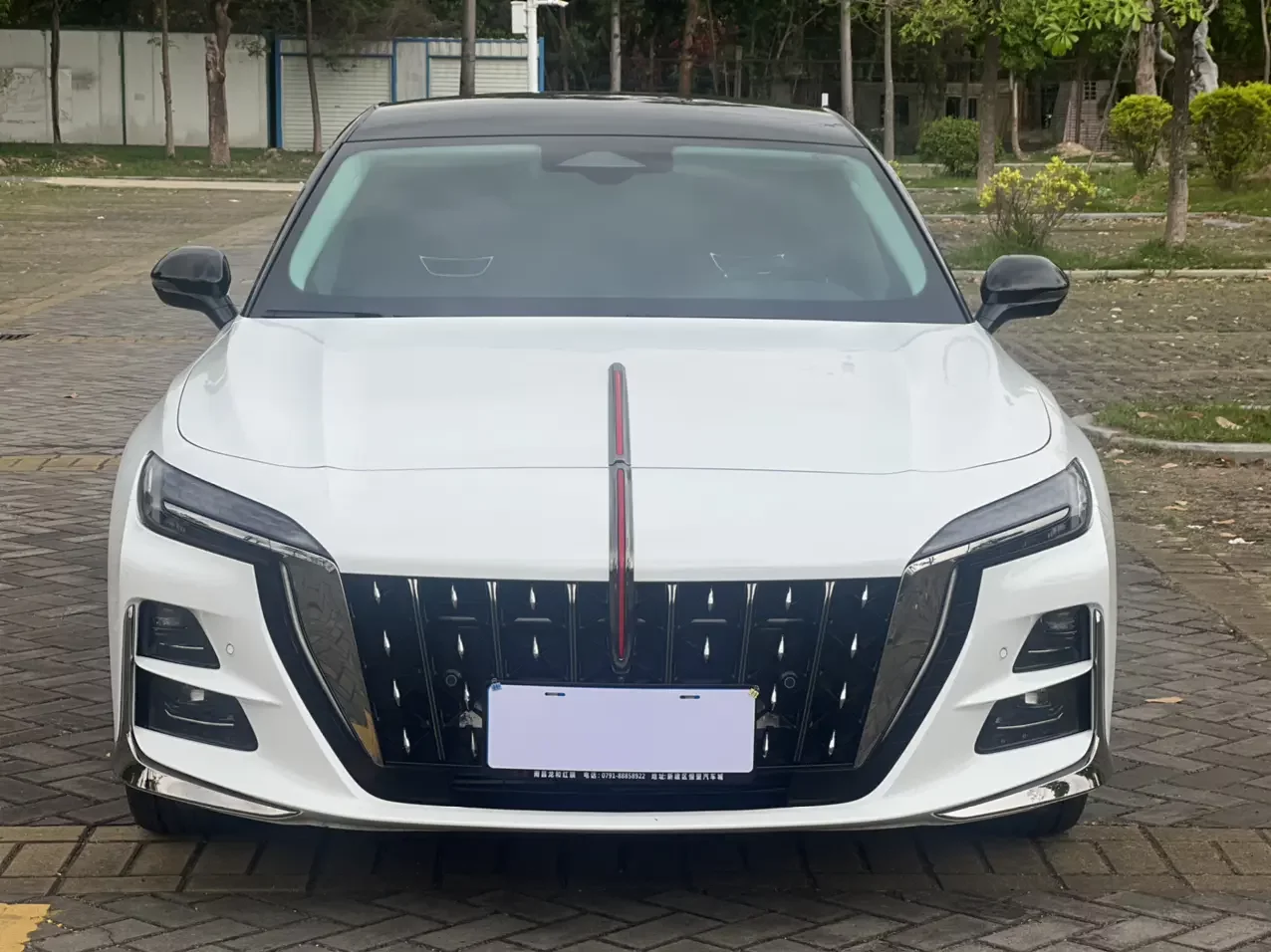 Hongqi H6