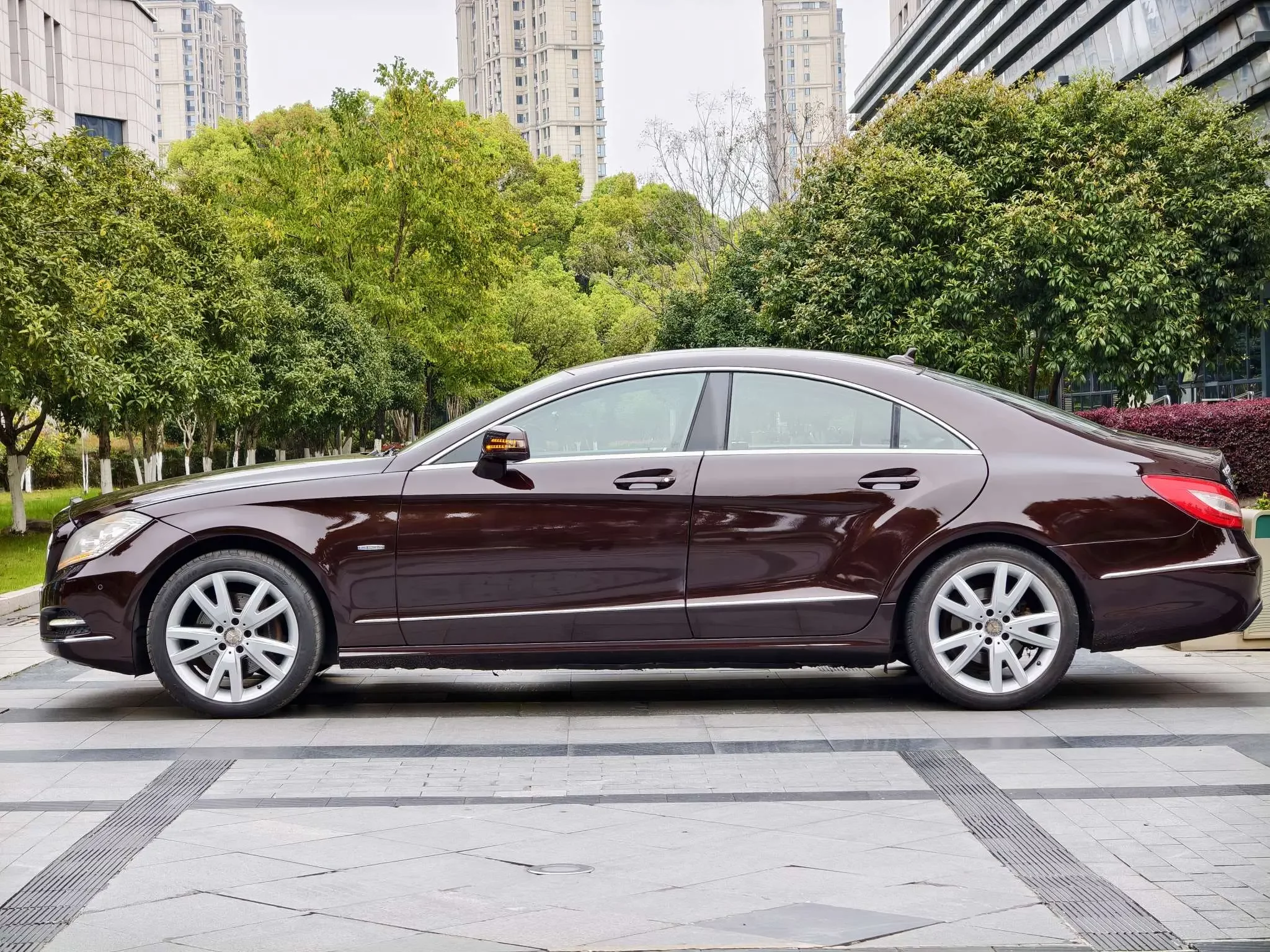 Mercedes-Benz CLS