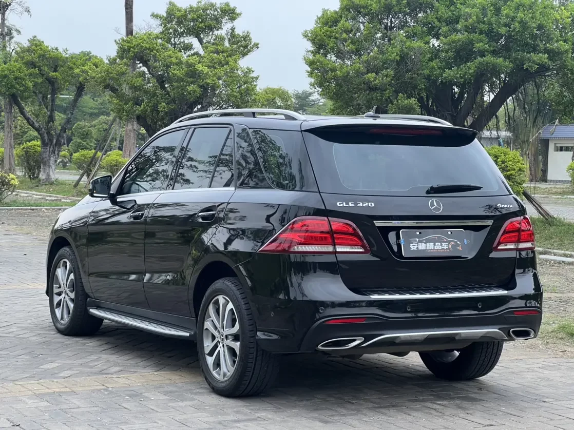 Mercedes-Benz GLE (Imported)