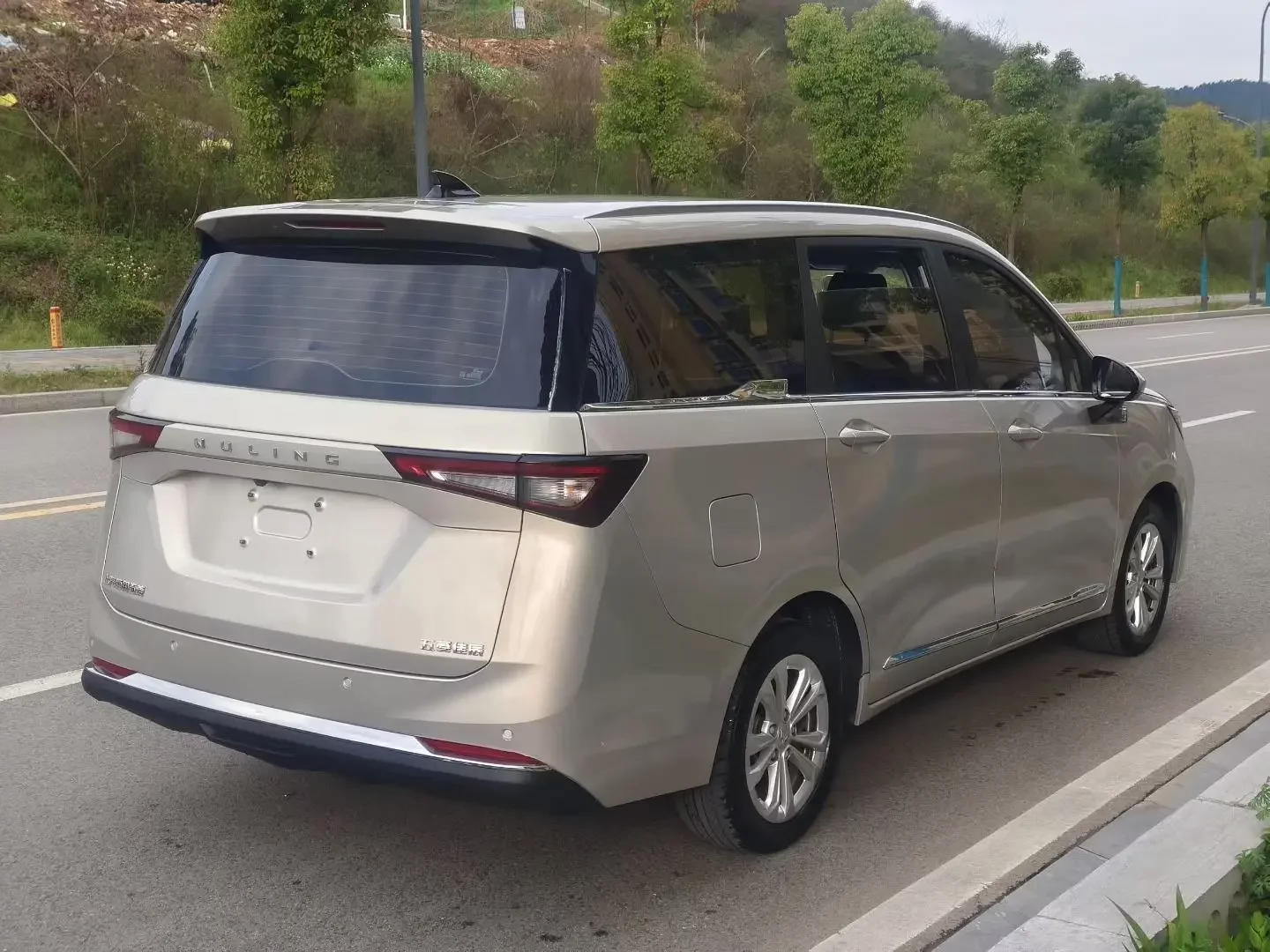 Wuling Jiachen