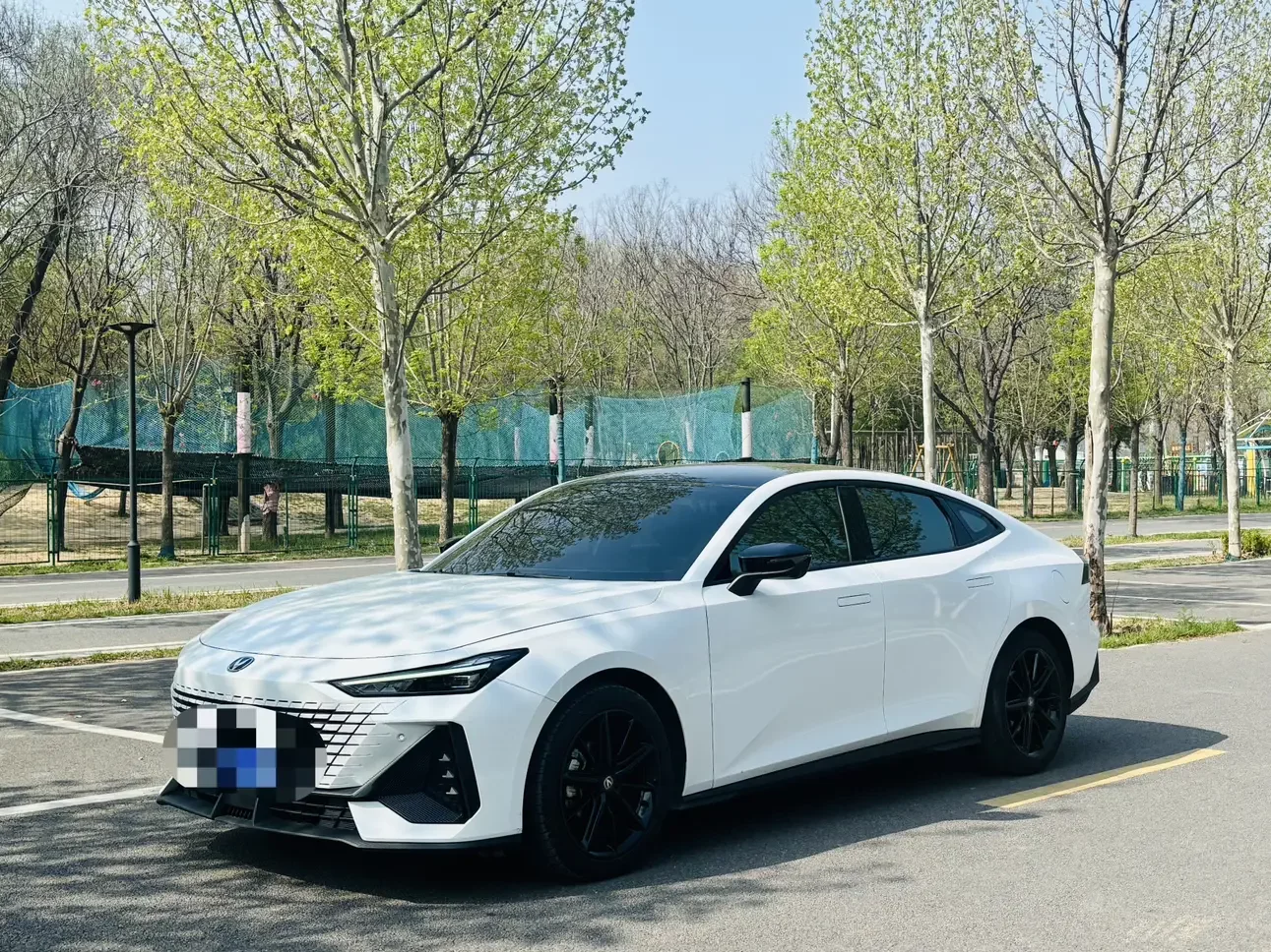 Changan UNI-V  из Китая