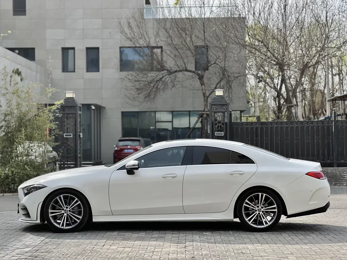 Mercedes-Benz CLS
