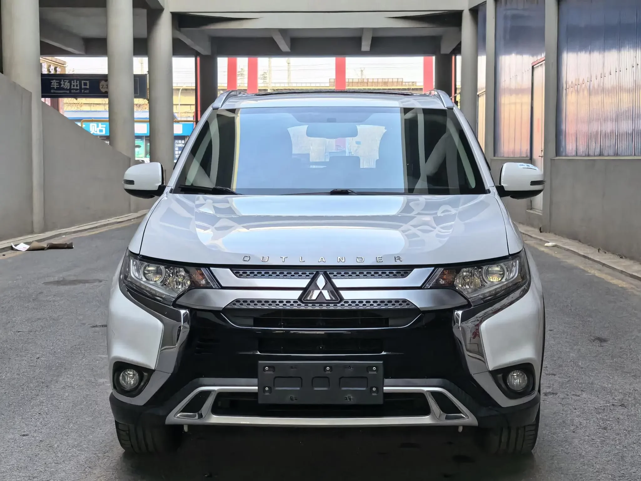 Mitsubishi Outlander  из Китая
