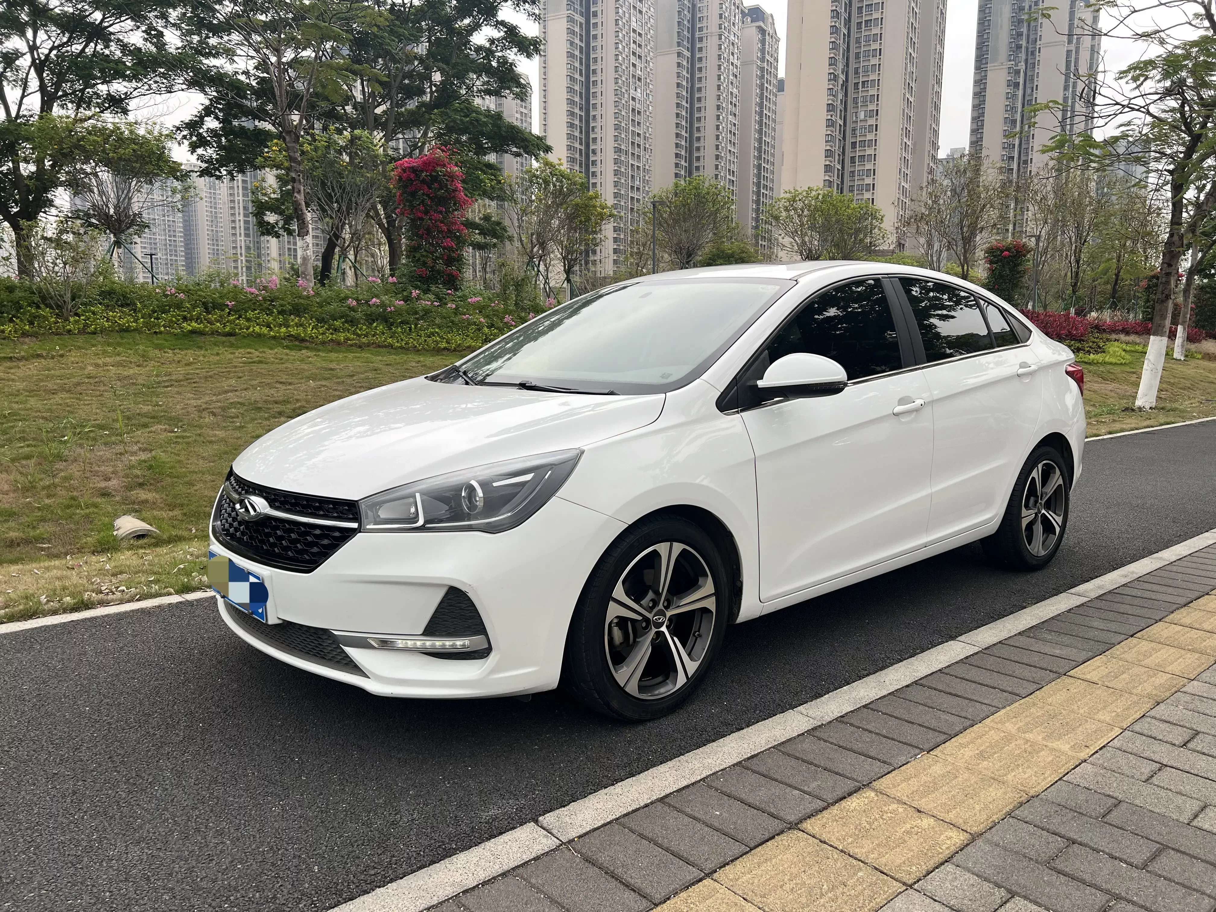 Chery Arrizo 5