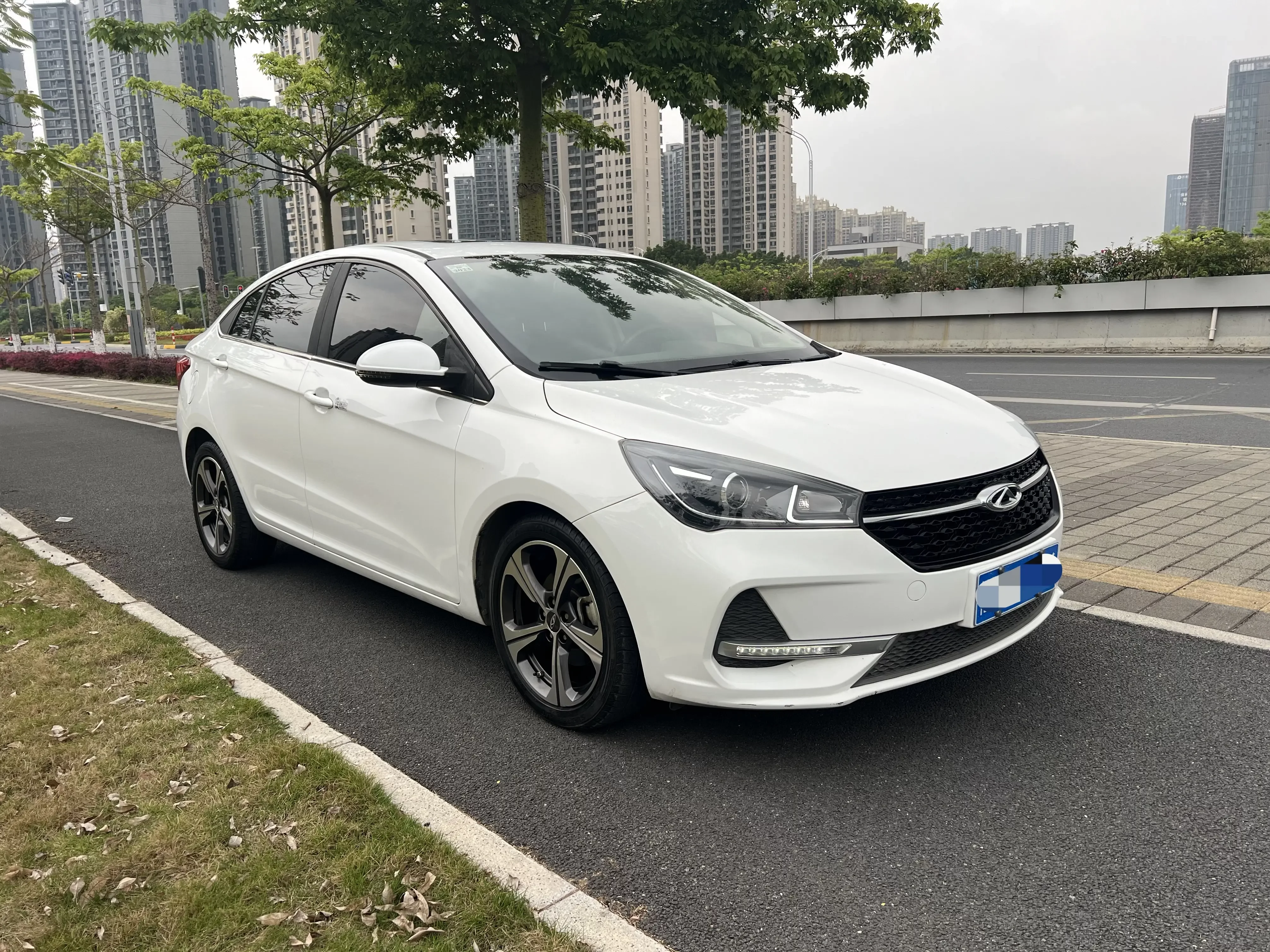 Chery Arrizo 5