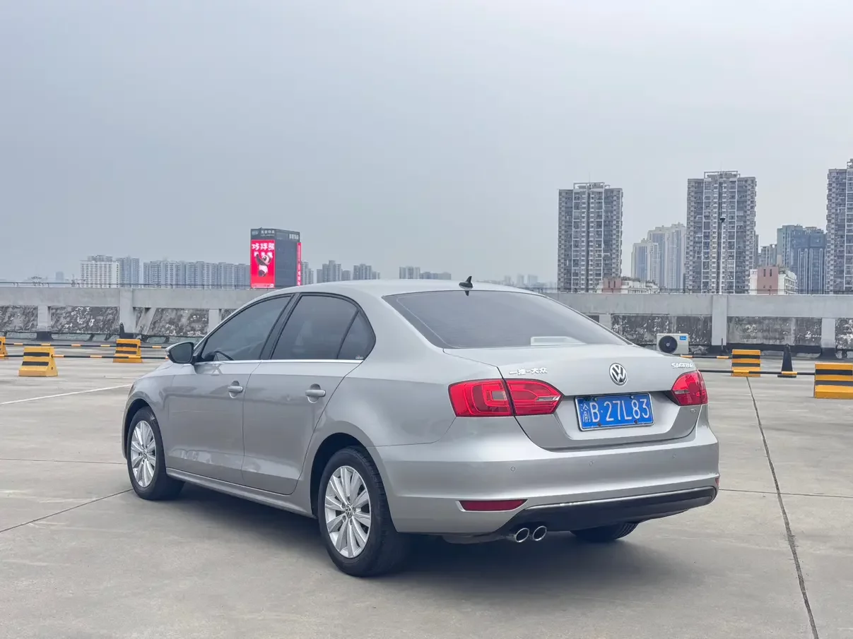 Volkswagen Sagitar