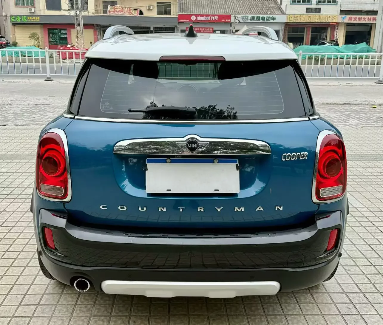 MINI COUNTRYMAN