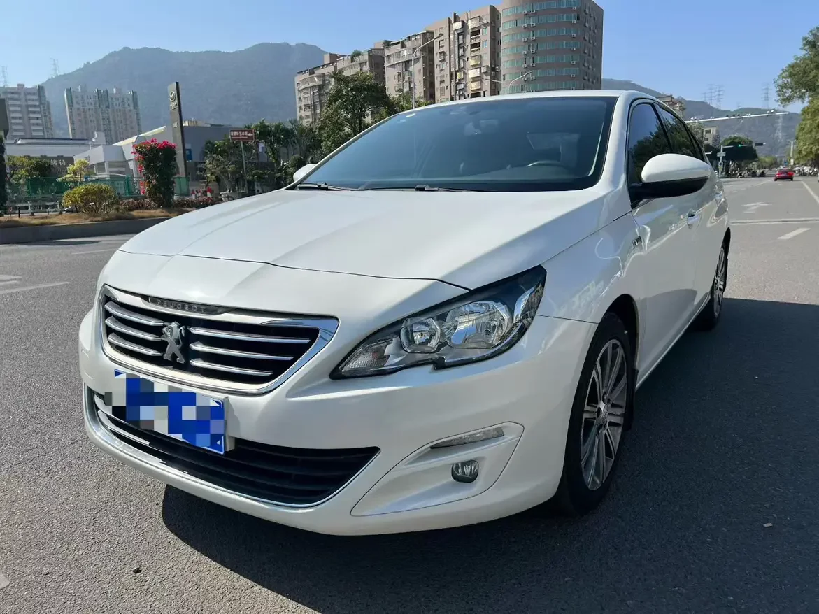 Peugeot 408