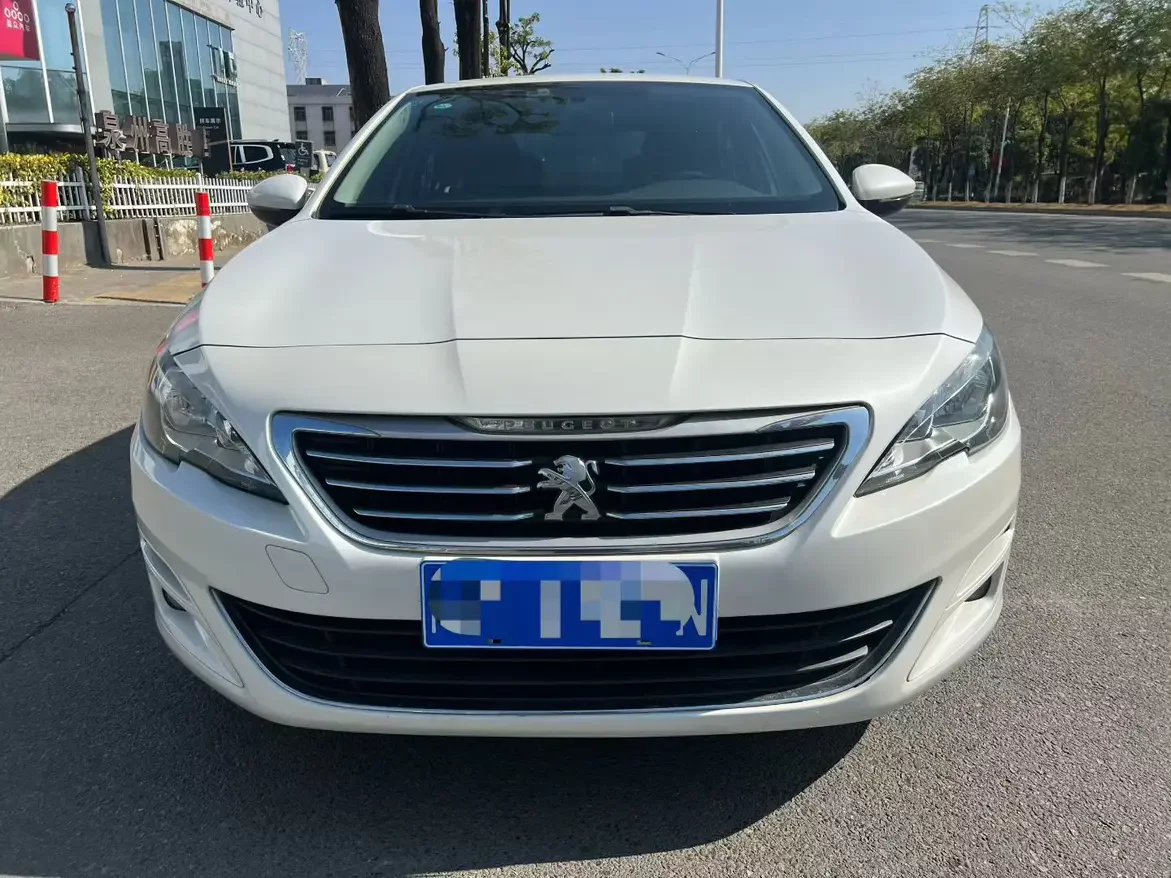 Peugeot 408
