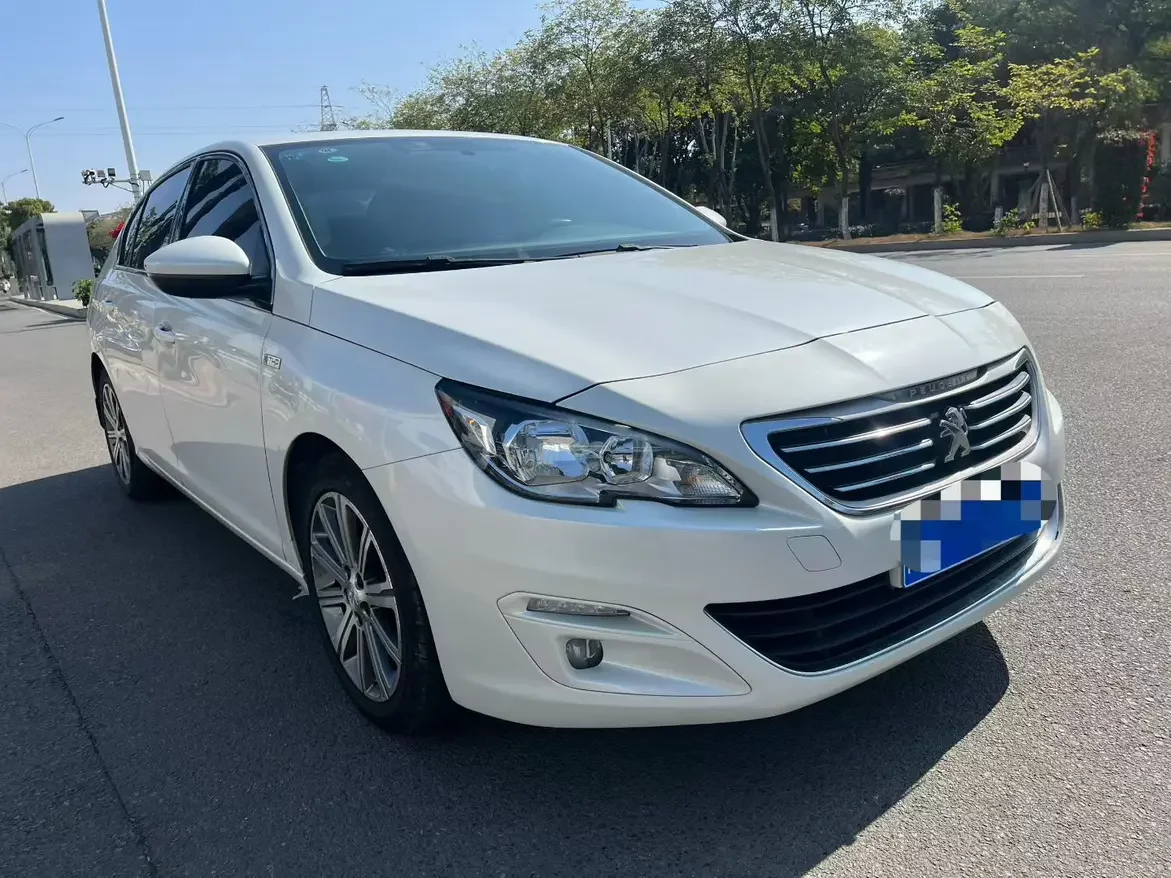 Peugeot 408