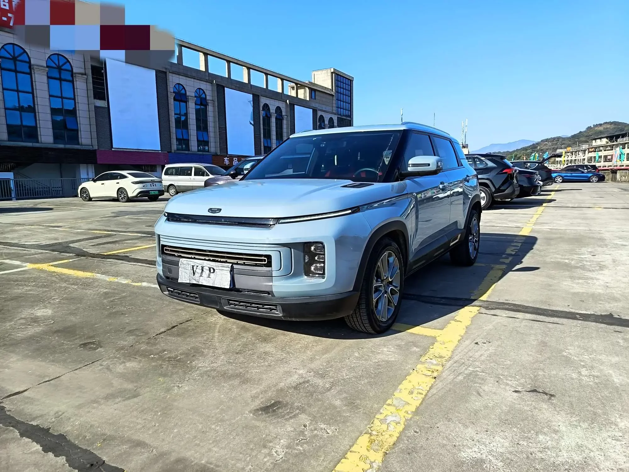Geely ICON