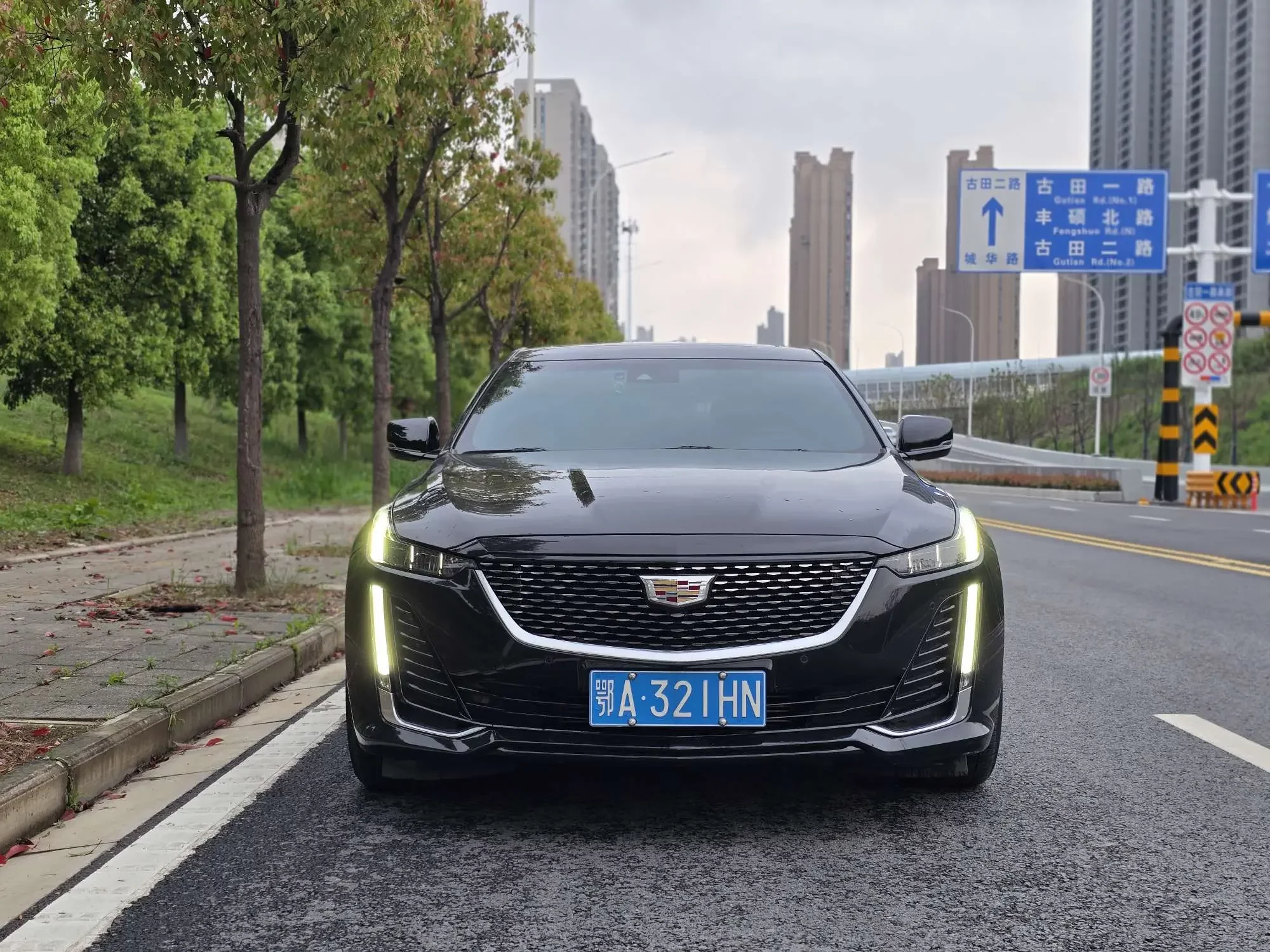 Cadillac CT5
